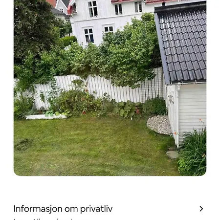 Supersentral Og Koselig Leilighet! Lägenhet